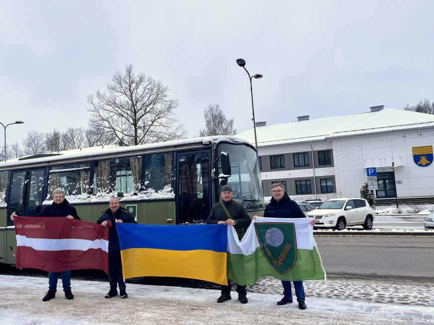 Пожертвован автобус Украине